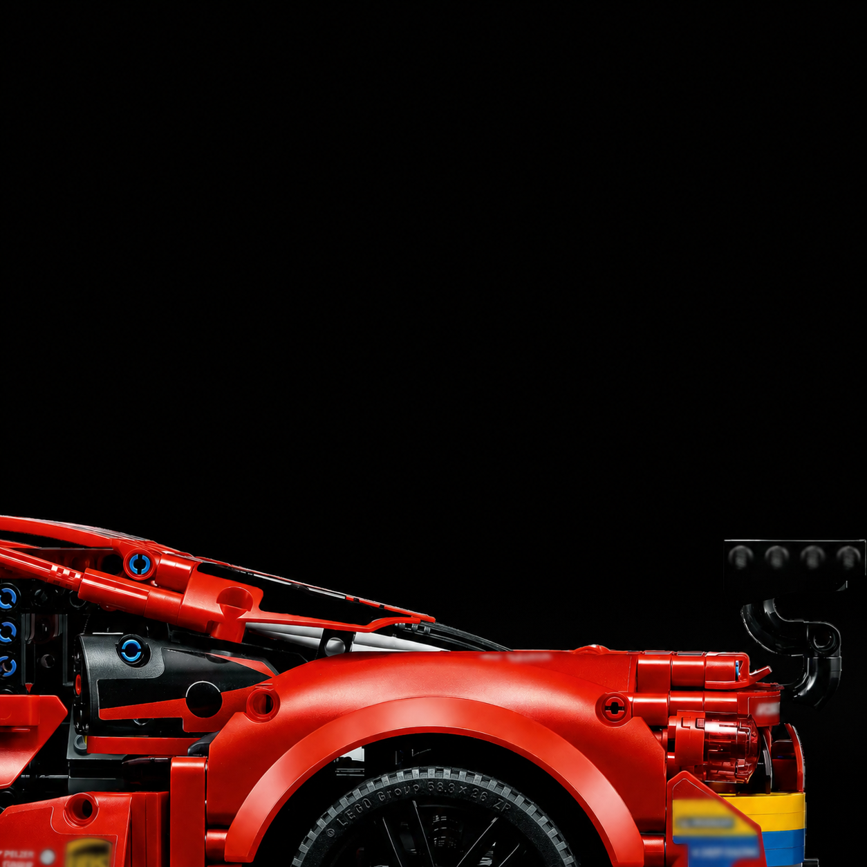 488 GTE Red Car (1677 Pcs) - 1:1 ambient gallery image 04