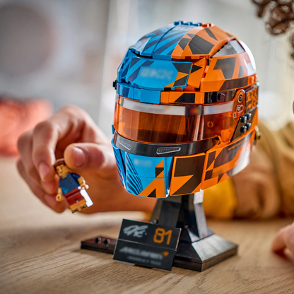 Oscar Piastri Helmet (793 Pcs) - 1:1 ambient gallery image 10