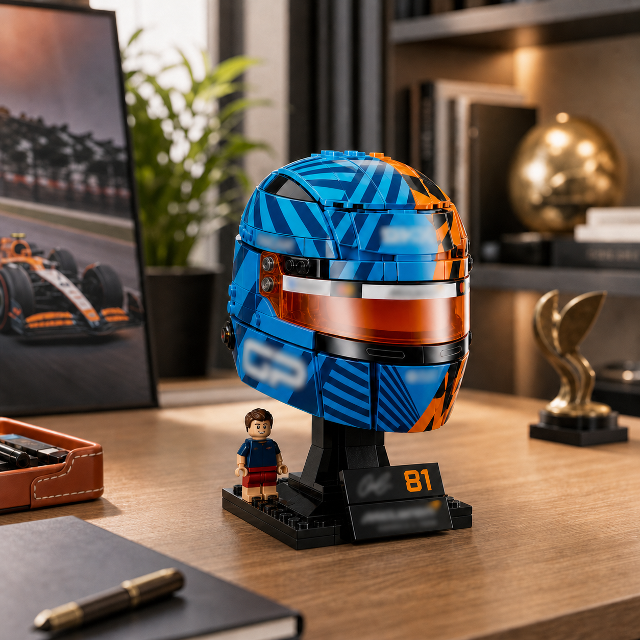 Oscar Piastri Helmet (793 Pcs) - 1:1 ambient gallery image 11