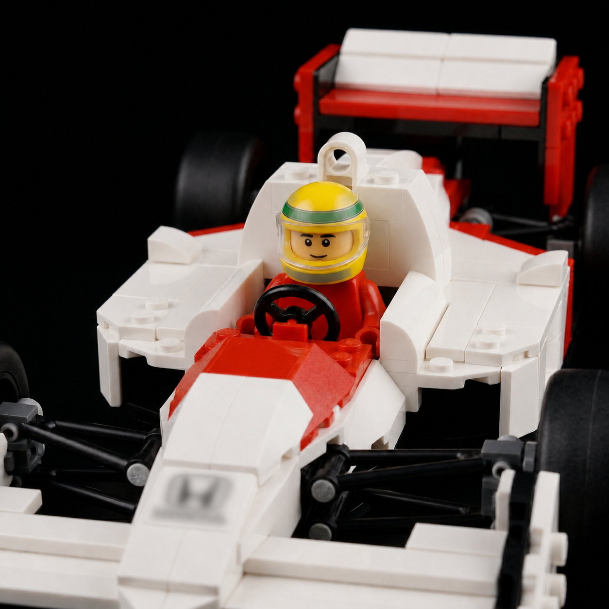 Classic Formula 1 Car MP4/4 - Ayrton Senna (693 Pcs) - gallery image 11