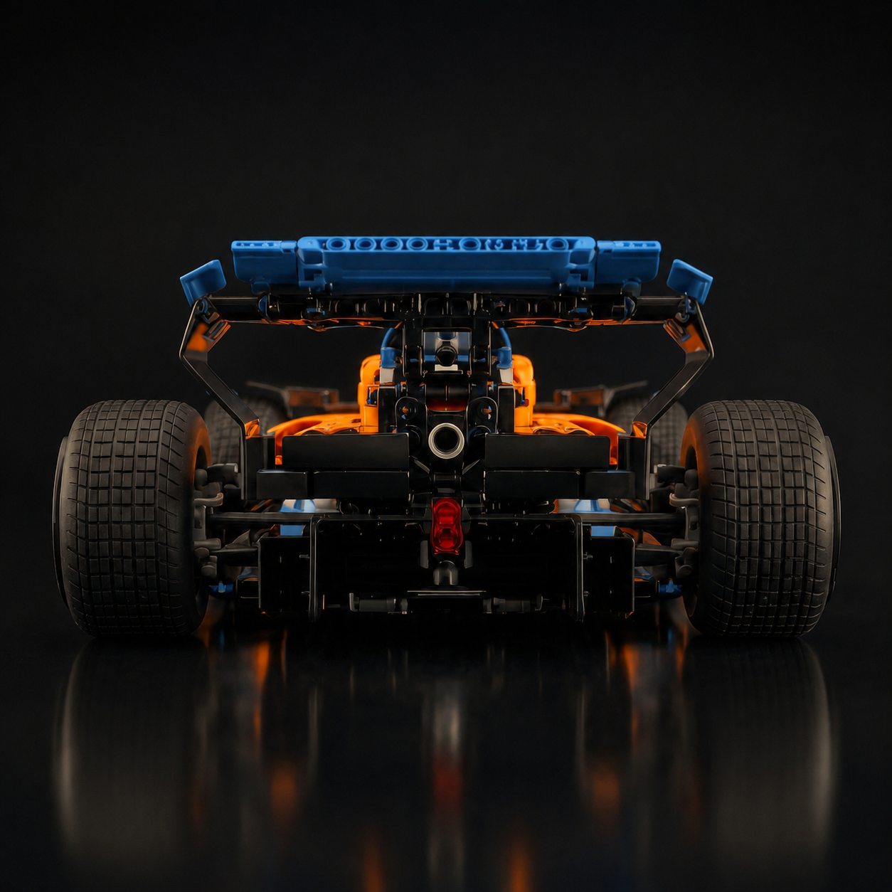 Orangefarbener Rennwagen - Medien 12.png