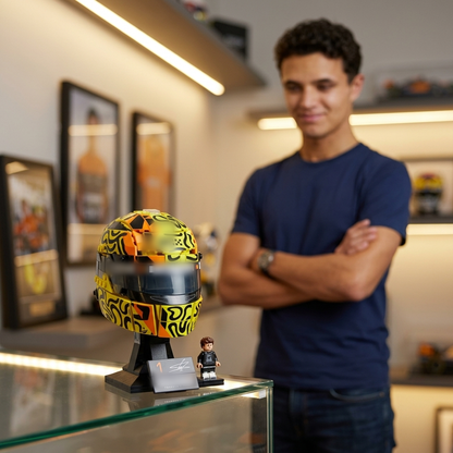 Lando Norris Helmet (793 Pcs) - 1:1 ambient gallery image 16-ambientada-07-edited