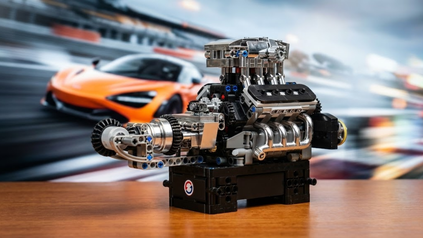 Turbocharged V8 Engine (737 pcs)