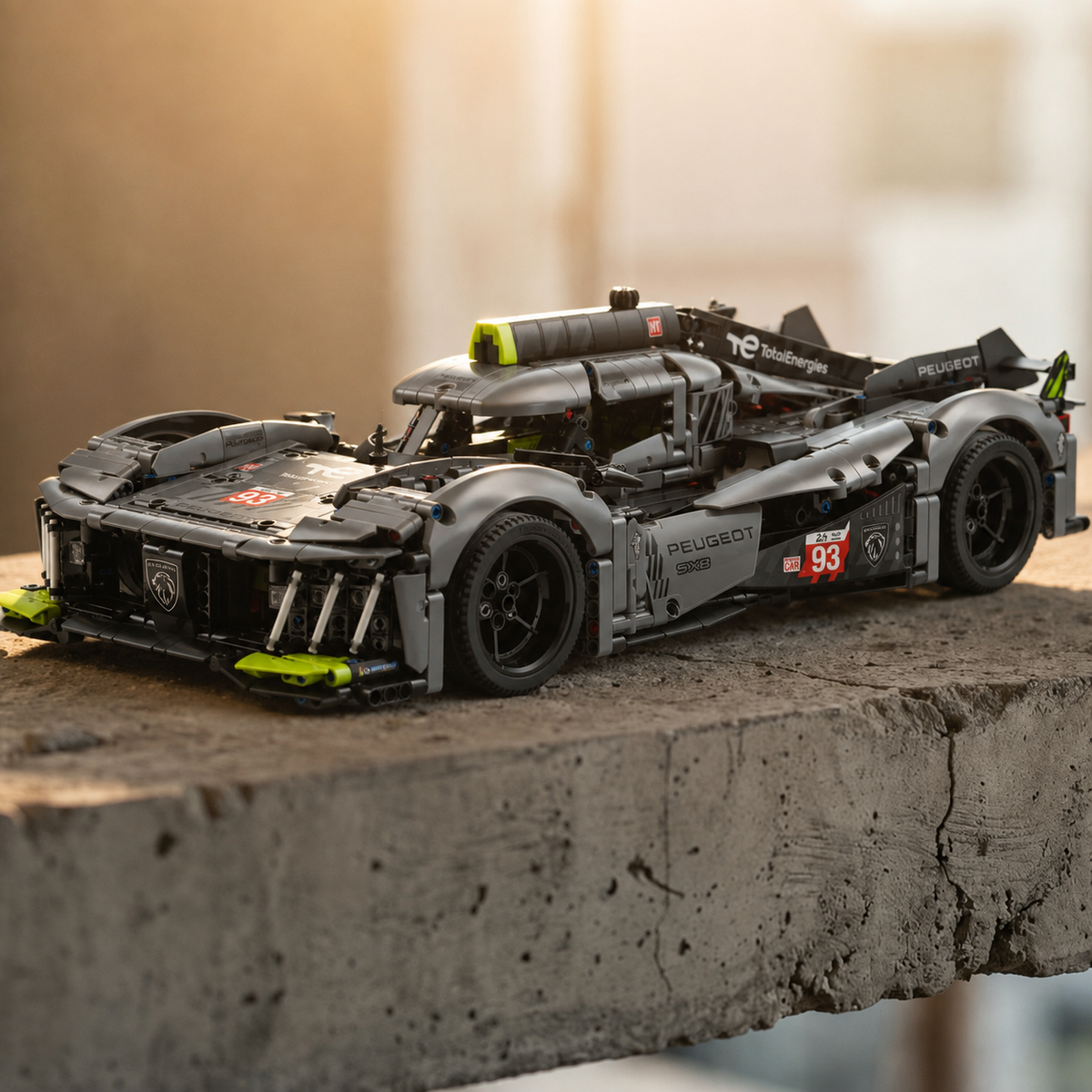 Peugeot 9X8 Hybrid + Porsche 911 RSR + Ferrari 488 GTE