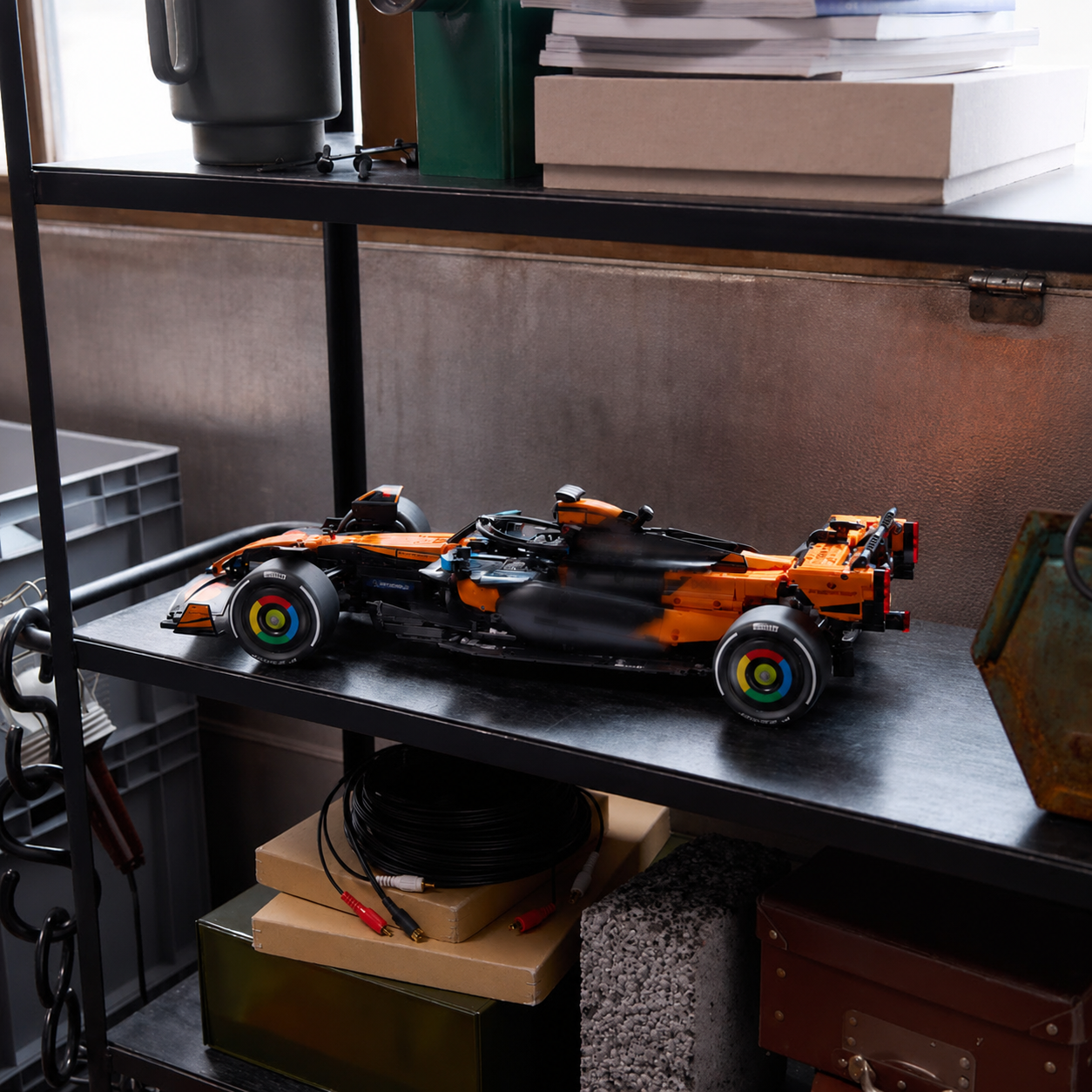 Oranje Formule 1-auto - Beschrijvingsmedia 4