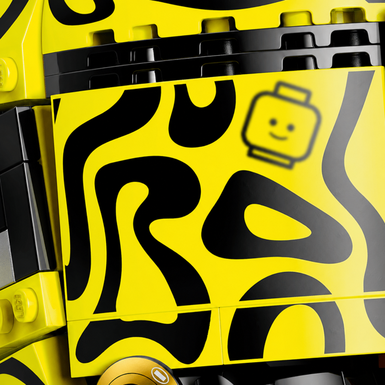 Lando Norris Helmet (793 Pcs) - 1:1 ambient gallery image 5