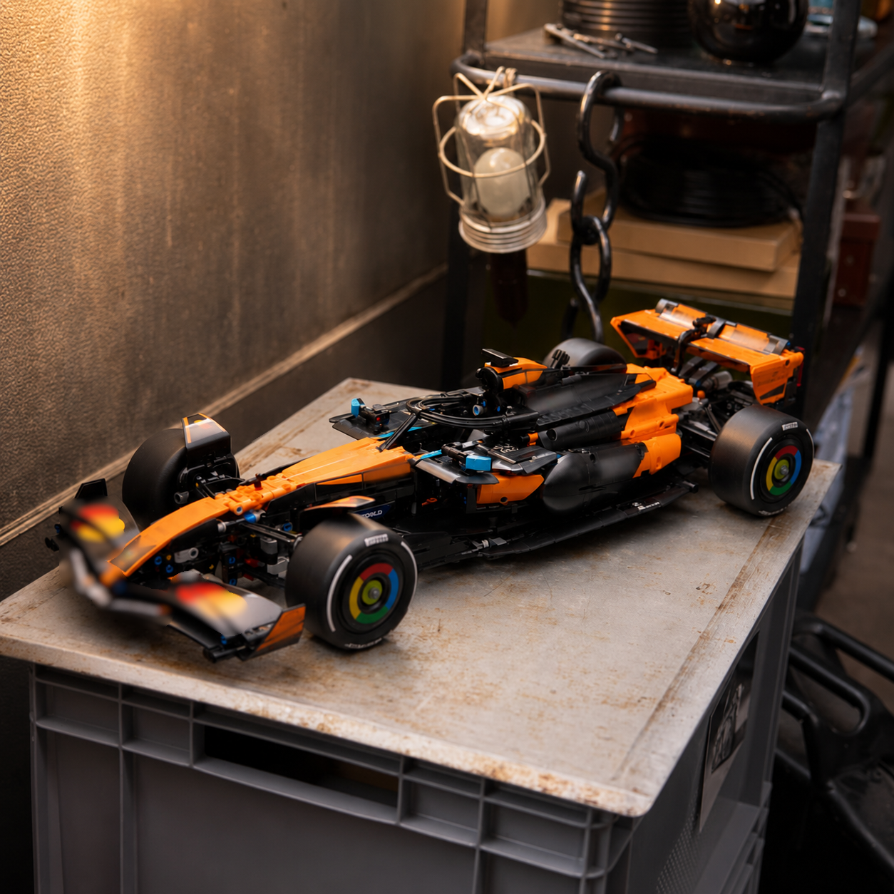 Oranje Formule 1-auto - Beschrijvingsmedia 5