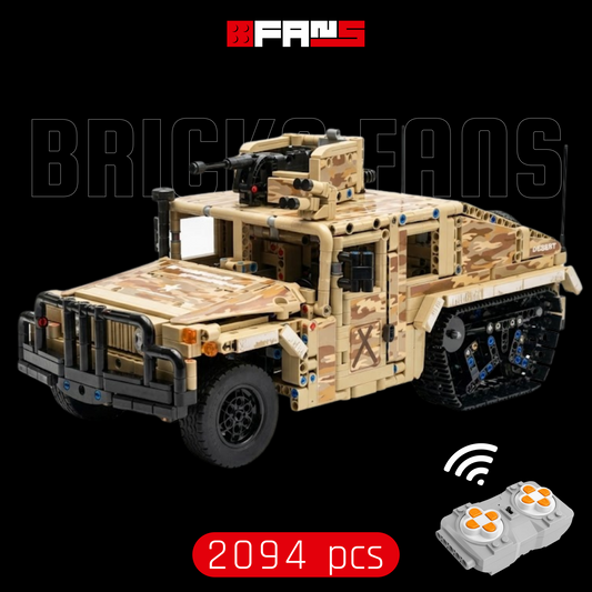 Humvee Désert à Chenilles (2094 pièces) 