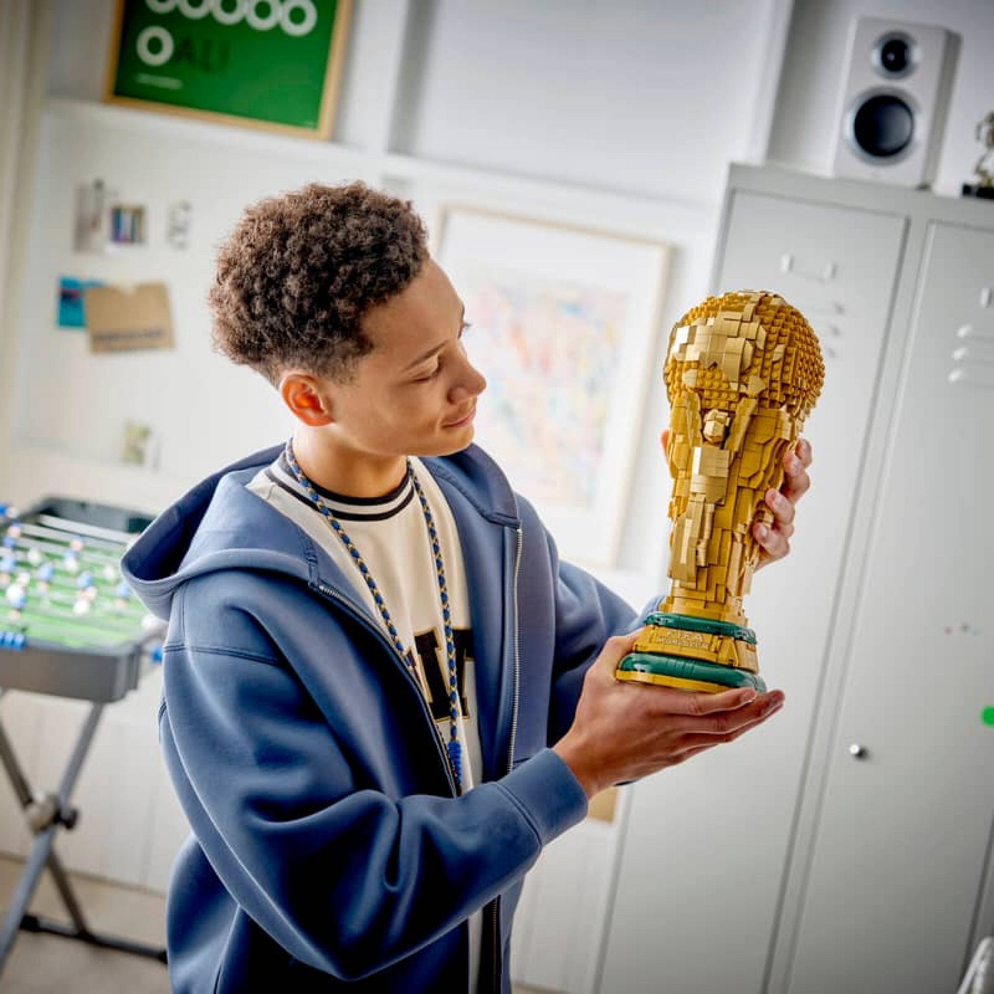 World Cup Trophy (2842 Pcs)