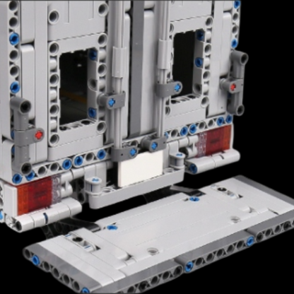 Side-Wing Box Truck (4166 pcs)