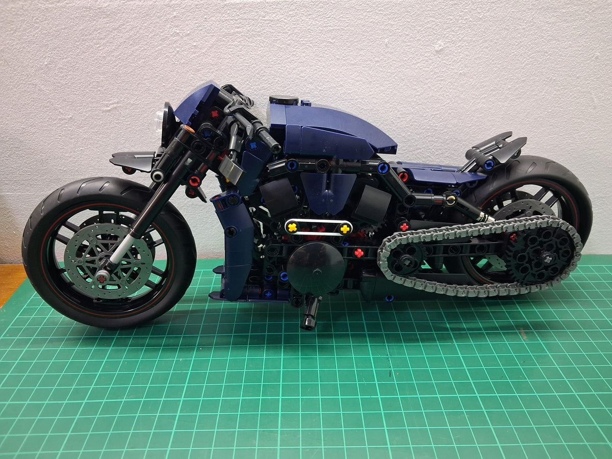 Harley Davidson Black Rod (623 Peças)