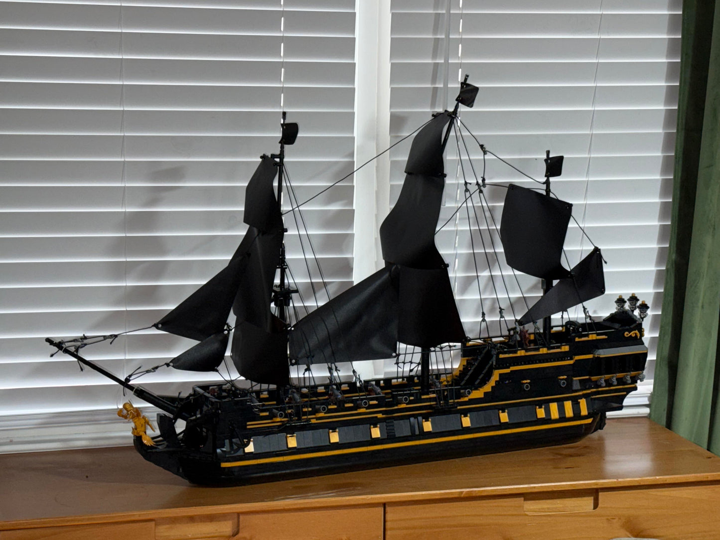Black Pearl (4794 pcs)