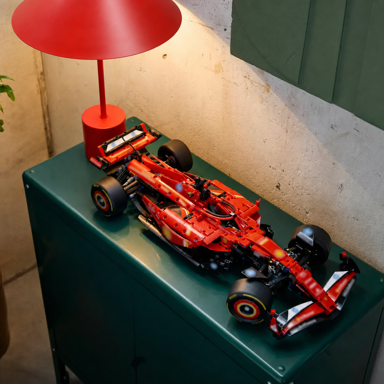 Red Formula 1 Car - Beschreibung 3