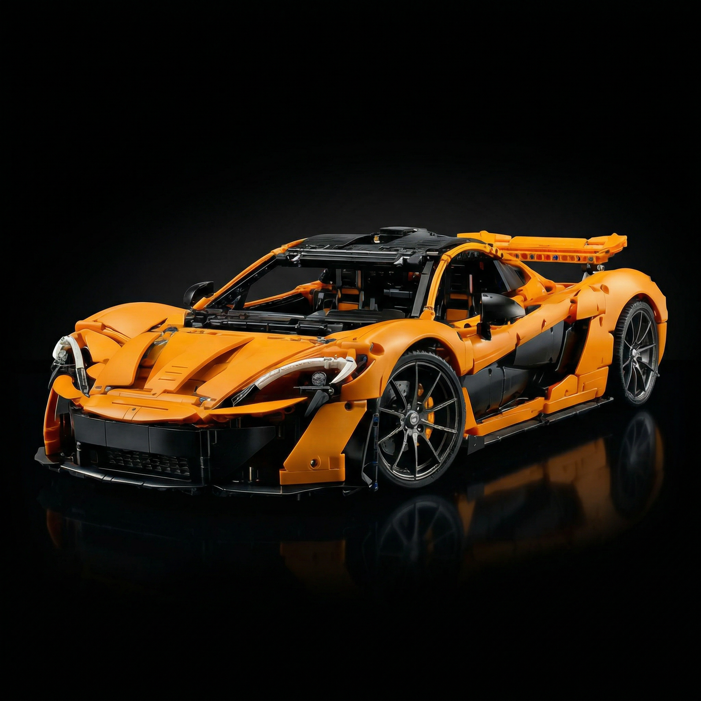 Orangefarbener Sportwagen P1 - Bild 4
