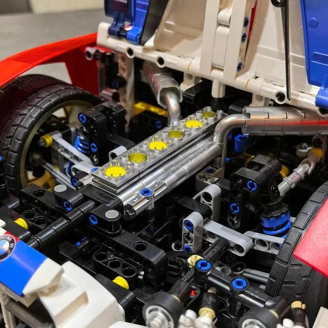 Auto sportiva grigia M4 - Immagine 7