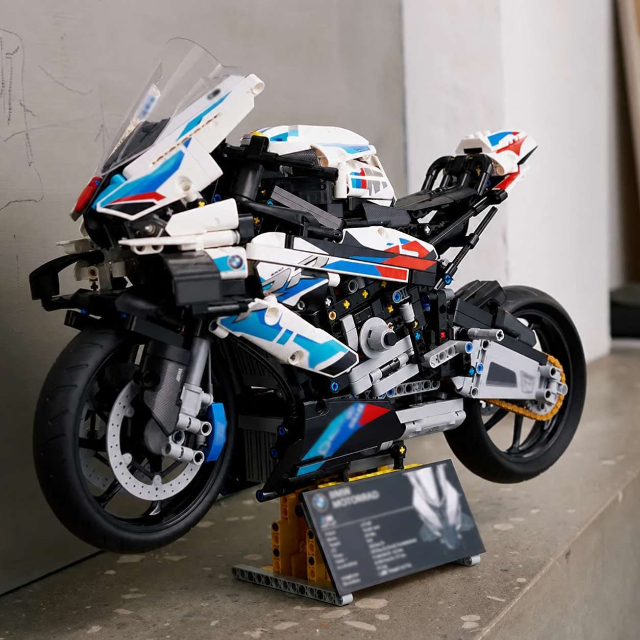 Blue Superbike M1000 — hygienised detail 08