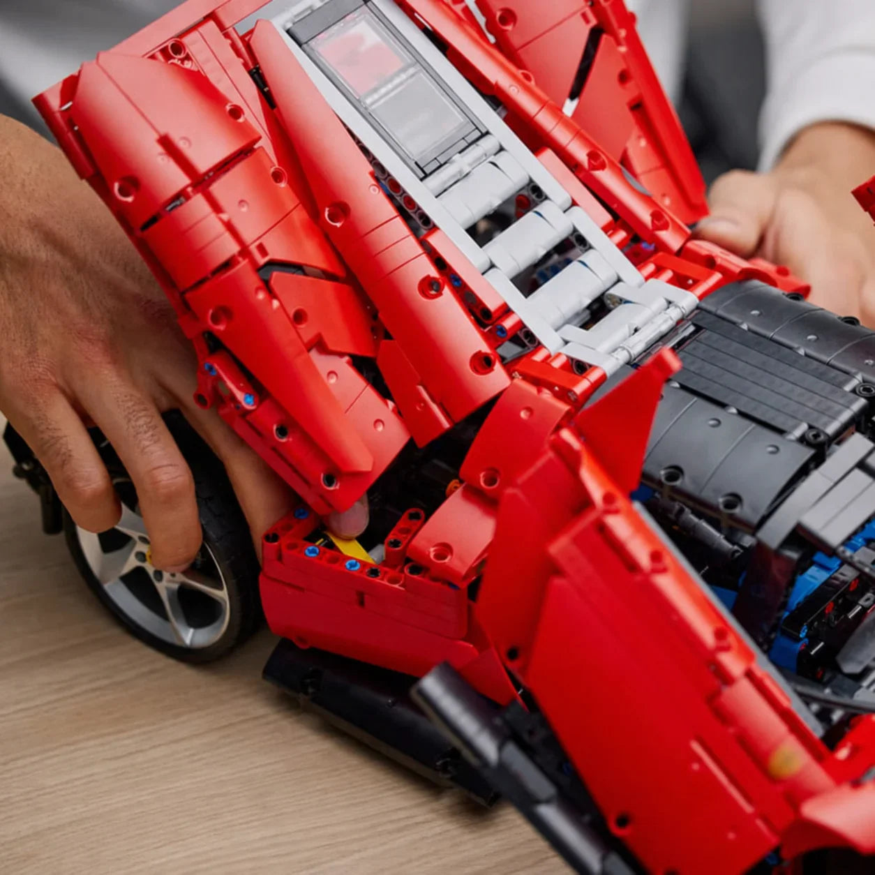 Red Sports Car Daytona (3778 pezzi) — gallery image igienizzata 11