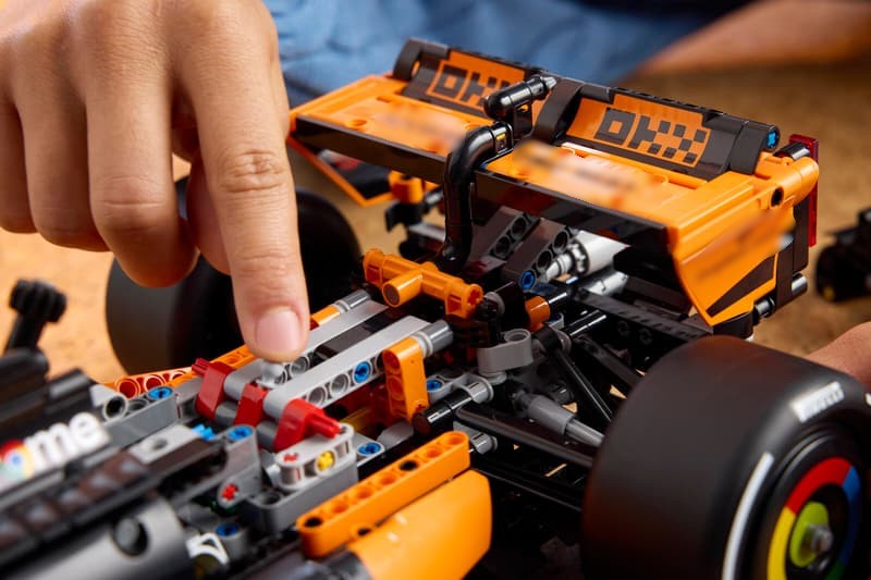 Oranje Formule 1-auto - Beschrijvingsmedia 14