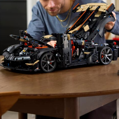 Koenigsegg Sadairs Speer-Megacar (4104 Teile) – Galeriebild 6