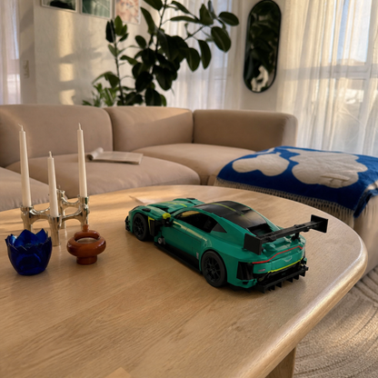 Hot Wheels Aston Martin Vantage GT3 (793 pezzi) 