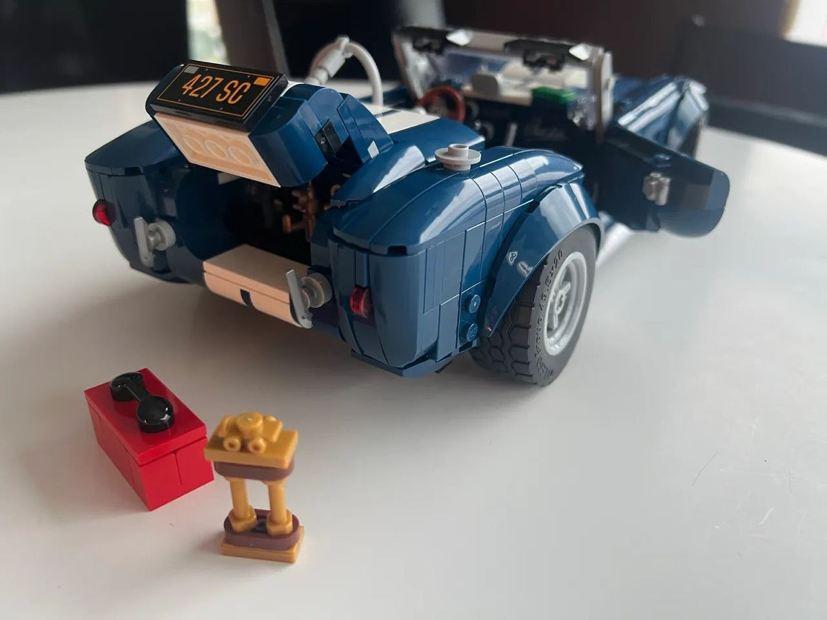 Shelby Cobra V8 (1241 pcs)