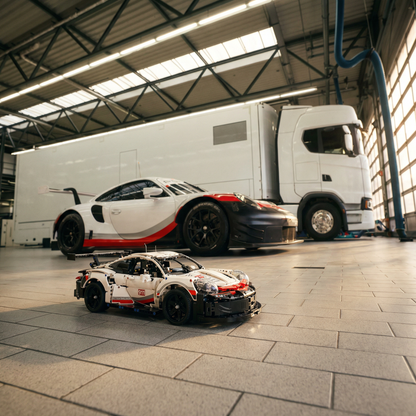 Peugeot 9X8 Hybrid + Porsche 911 RSR + Ferrari 488 GTE