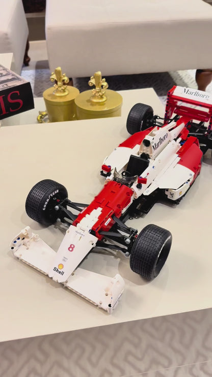 Formula 1 MP4/8 - Ayrton Senna (818 pcs)