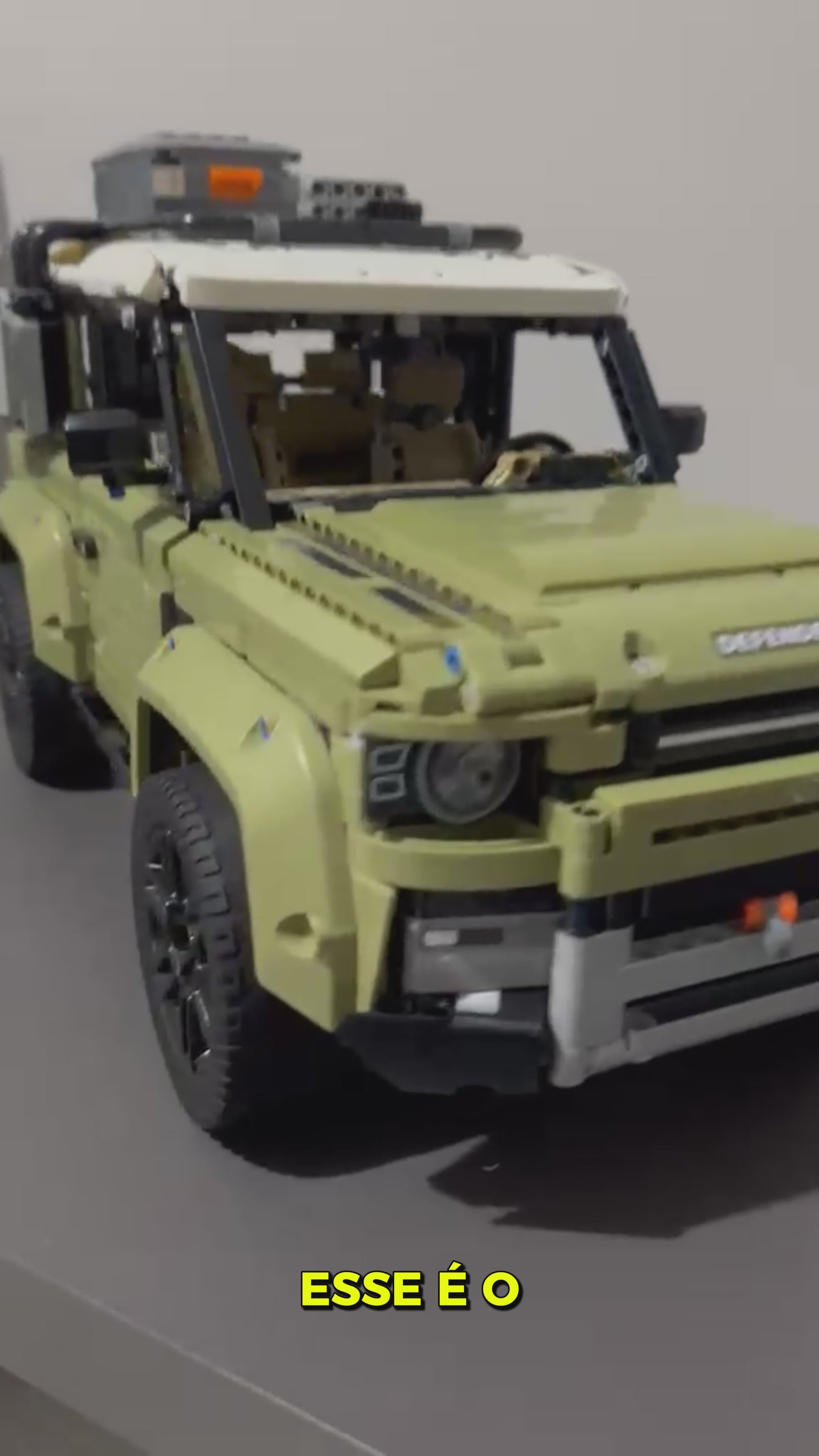 Land Rover Defender (2573 pièces)