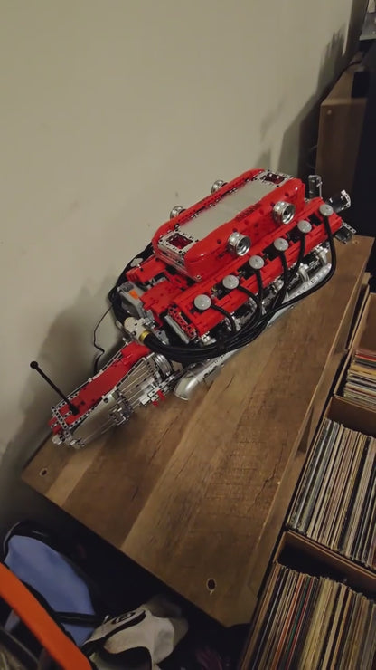 Motor V12 (3472 peças) 