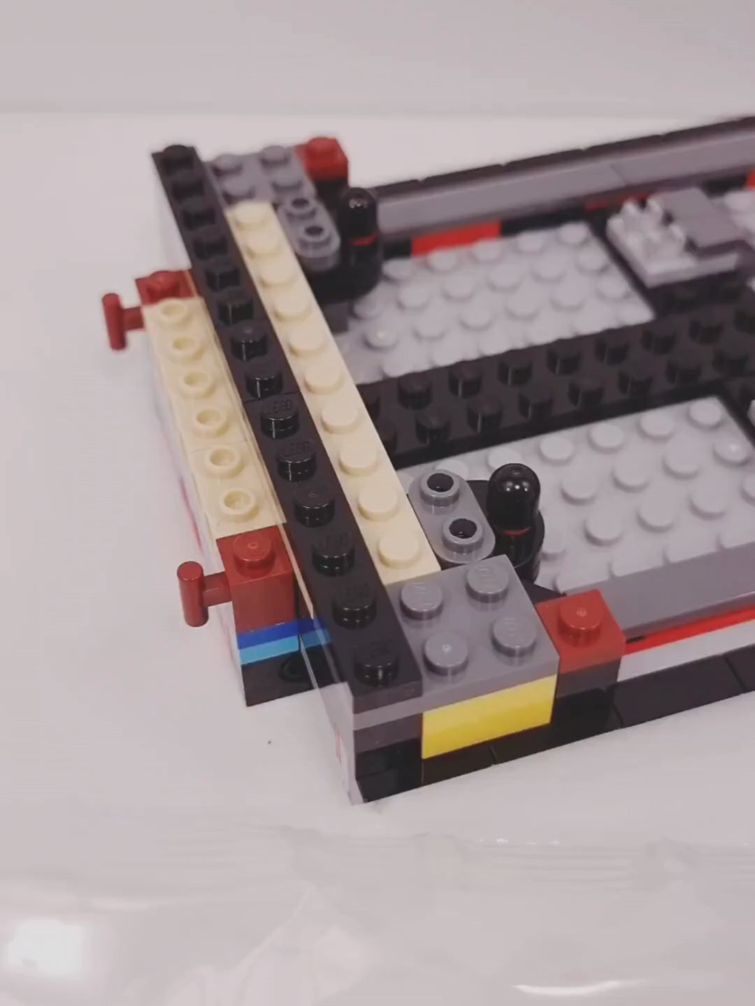Schwarzer Sportwagen MOC (1456 Teile) 