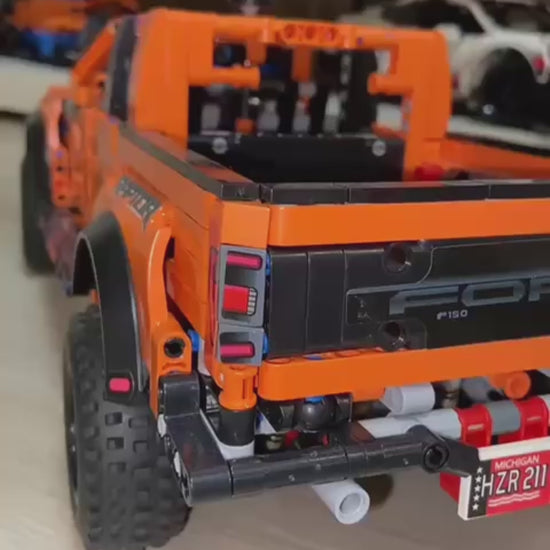 Raptor fuoristrada arancione (1379 pezzi)