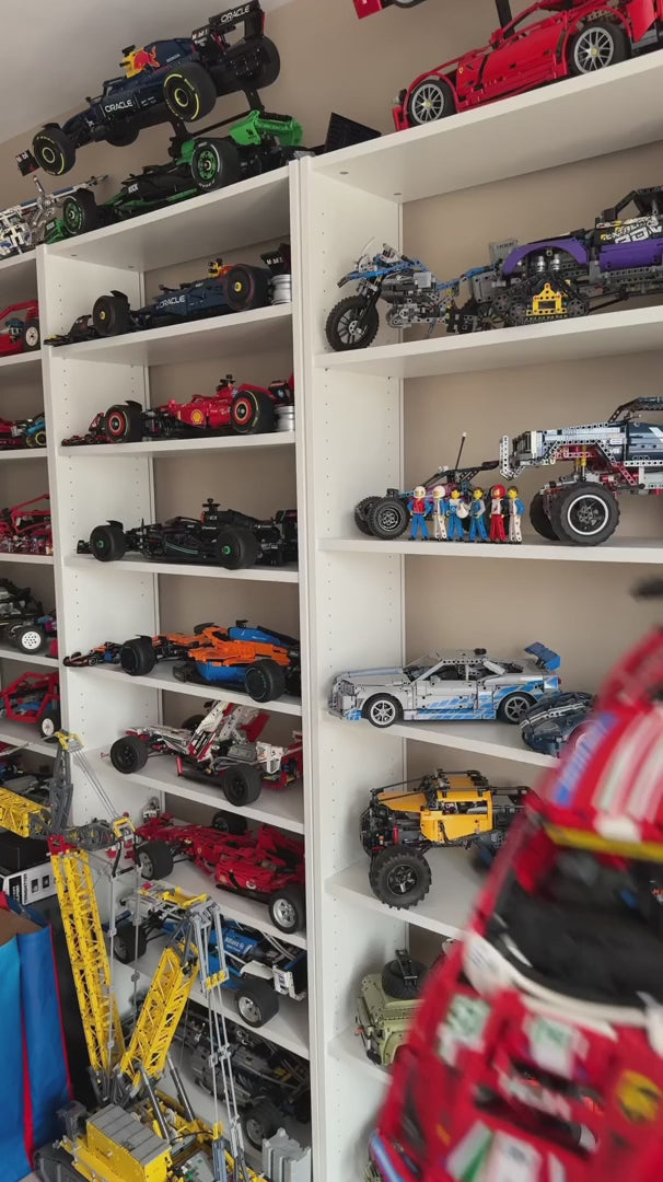 488 GTE Red Car (1677 Pcs) - gallery video 12