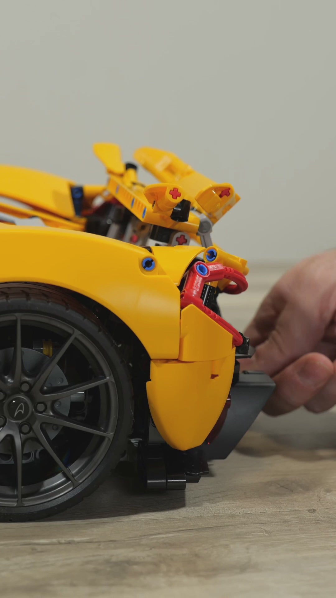 Orange Sports Car P1 (3893 Pcs)