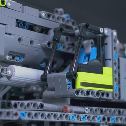 Samochód dźwigowy teleskopowy (2819 elementów) 