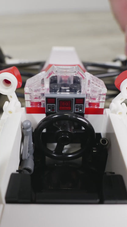 Classic Formula 1 Car MP4/4 - Ayrton Senna (693 Pcs)