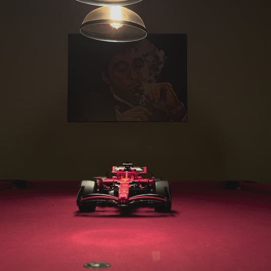 Carro Vermelho de Fórmula 1 - Charles Leclerc (1361 Peças)