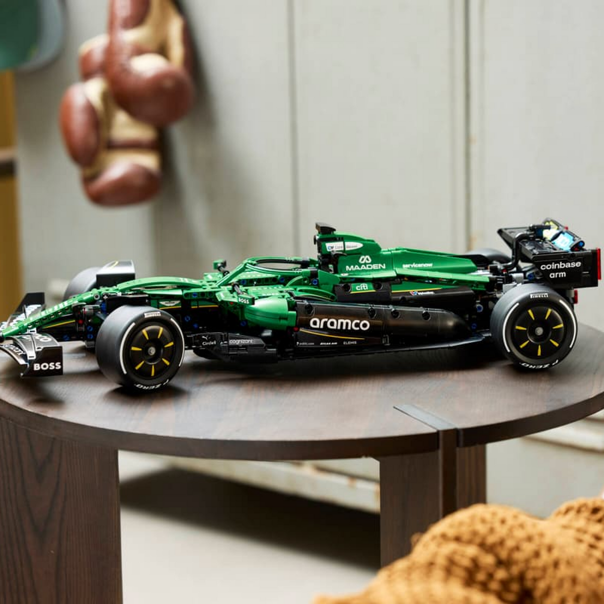 Aston Martin AMR25 (1547 pcs)