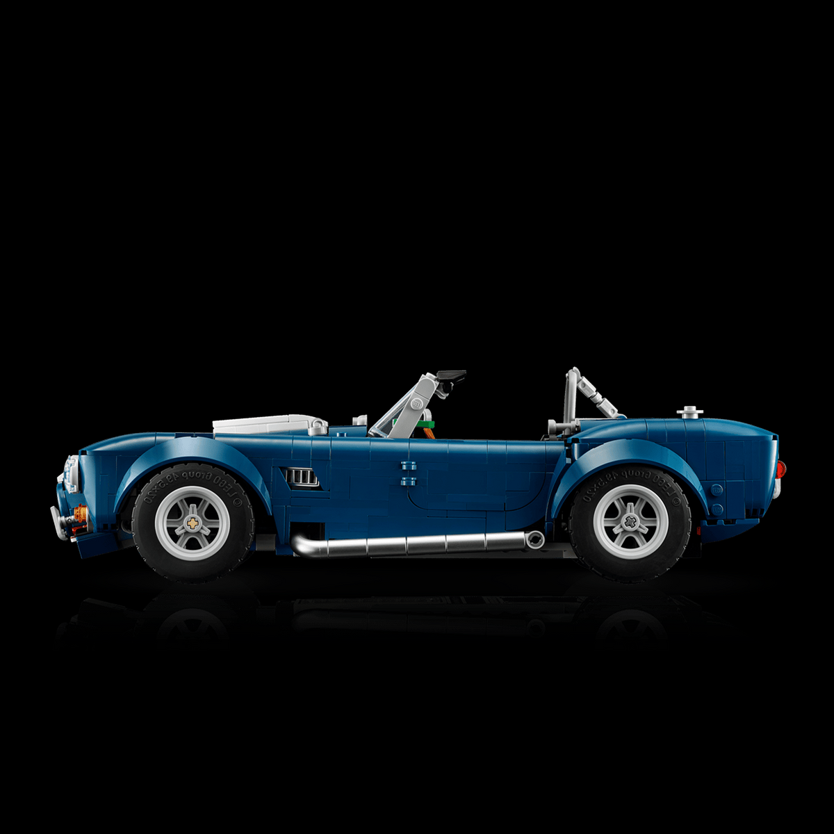 Shelby Cobra V8 (1241 pcs)